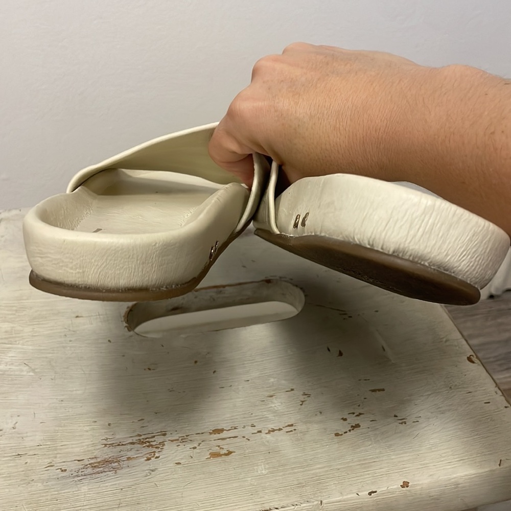 Beek Gallito Sandals in Eggshell - Picture 7 of 12